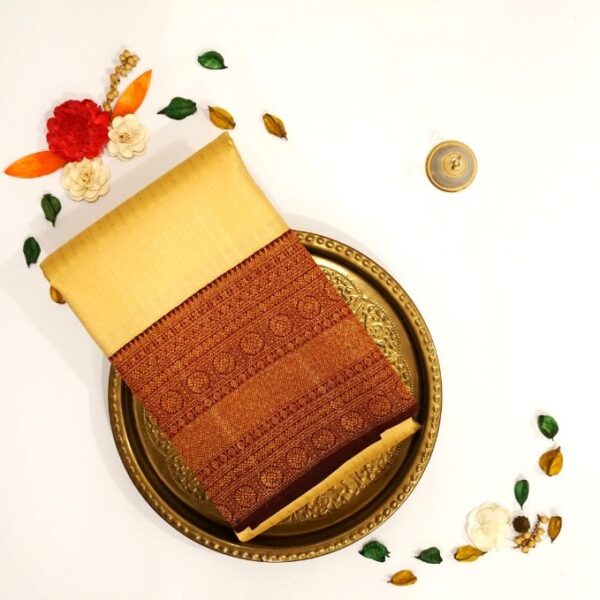 Maroon Border Pure Handloom Silk Saree - Image 4