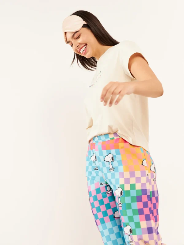 Snoopy Weekend Pyjama Set - Image 2